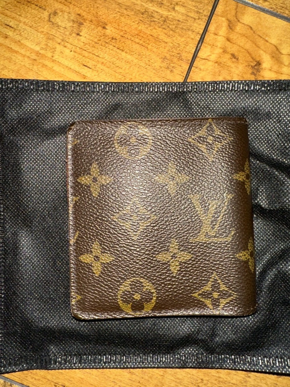 Louis Vuitton Monogram Marco Wallet - Picture 2 of 11